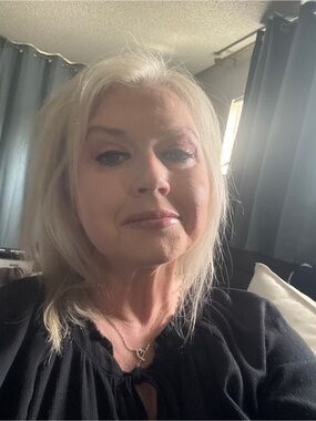Meet your Posher, Dawn